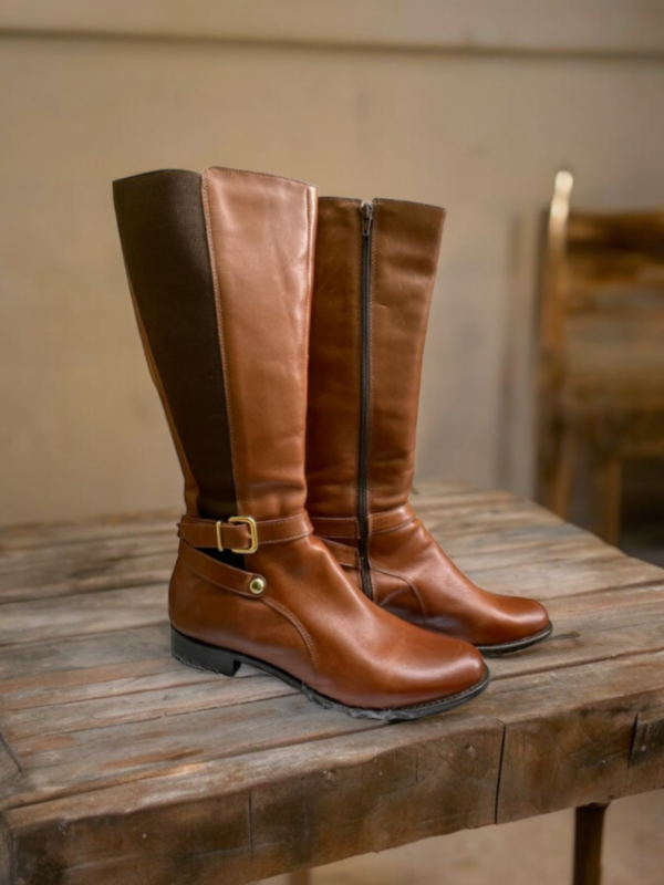 Bota Cano Alto Couro Marrom
